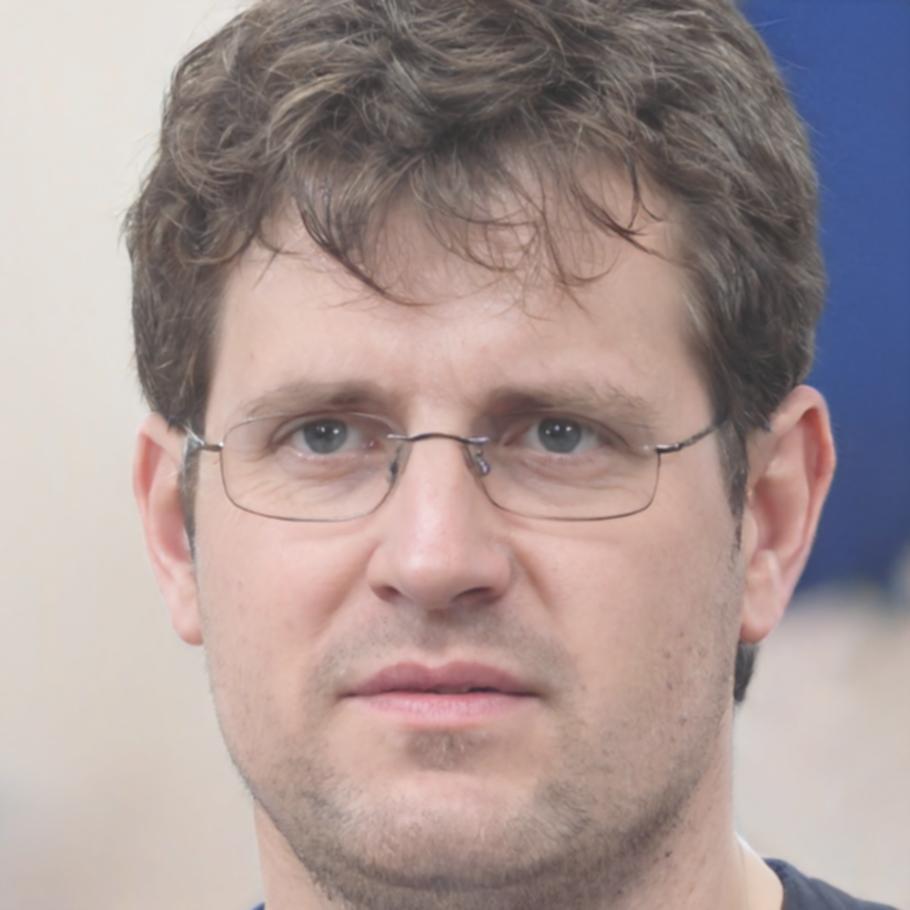 Retrato profesional de Aurelio Mendoza